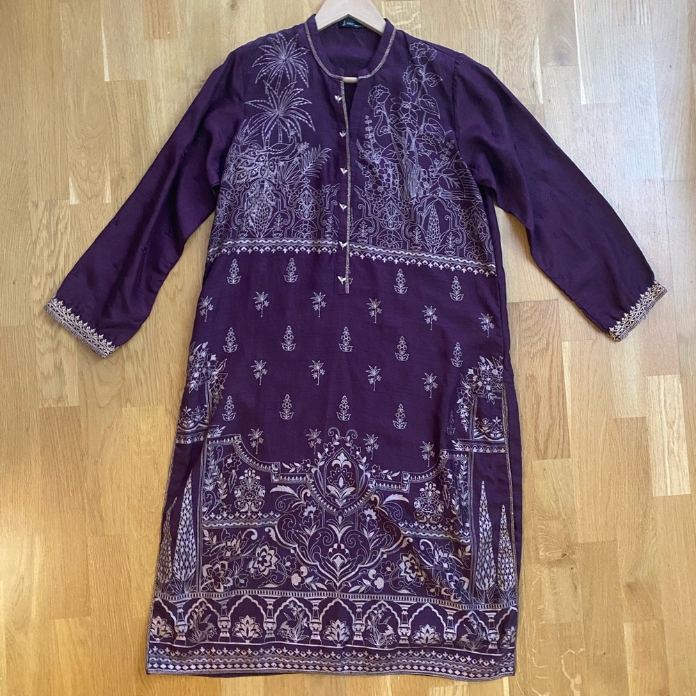 Junaid Jamshed J. Pret Purple and Gold Kurta